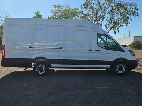 Used 2025 Ford Transit 250 148 High Roof Extended RWD image 12