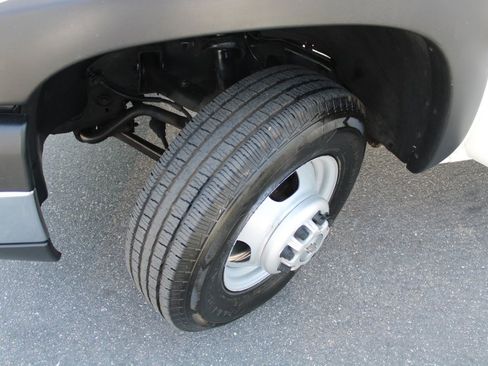 Used 2006 Chevrolet Silverado 3500 2WD Regular Cab image 12