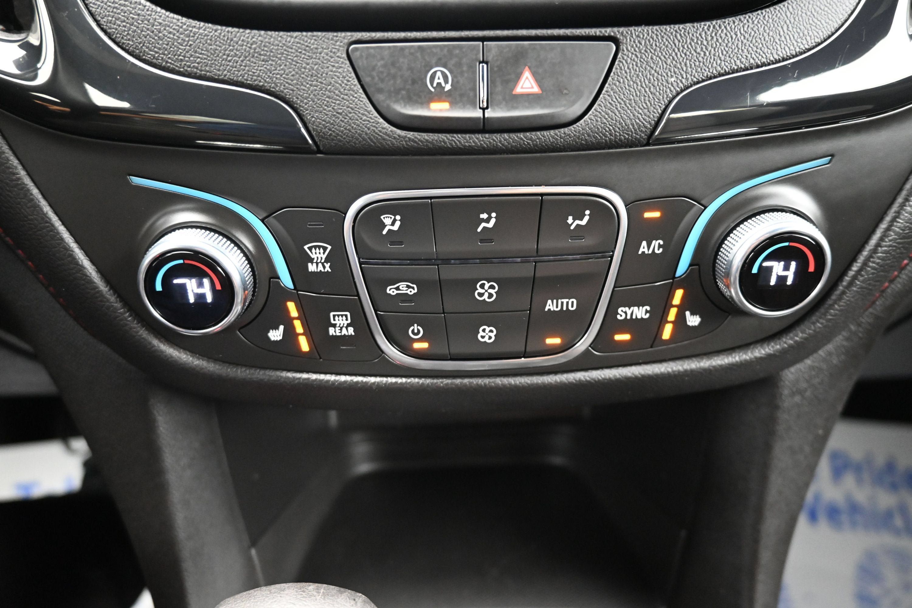 Certified 2023 Chevrolet Equinox RS FWD image 17