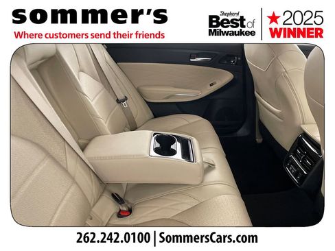 Used 2020 Toyota Avalon Limited image 27