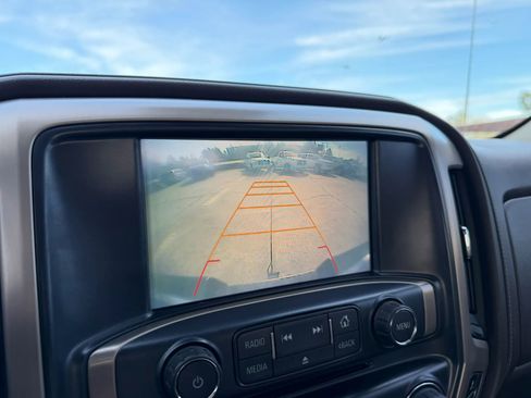 Used 2017 GMC Sierra 2500 Denali w/ Duramax Plus Package AWD/4WD image 14