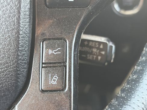 Used 2024 Toyota 4Runner TRD Off-Road Premium AWD/4WD image 19