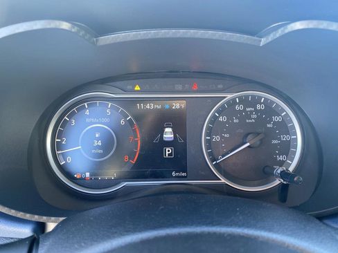 New 2025 Nissan Versa SV w/ Trunk Package image 14