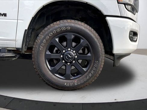 Certified 2024 RAM 2500 Big Horn w/ Night Edition AWD/4WD image 35