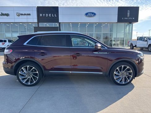 Used 2023 Lincoln Nautilus Reserve w/ Equipment Group 201A image 2