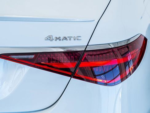Used 2024 Mercedes-Benz S 580 4MATIC Sedan image 29