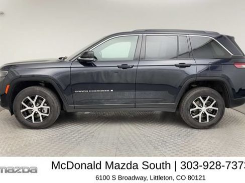 Used 2024 Jeep Grand Cherokee Limited AWD/4WD image 5