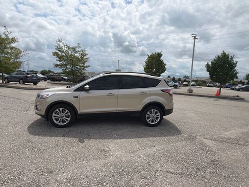 Used 2018 Ford Escape SEL AWD/4WD image 23