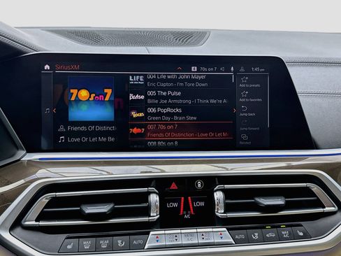 Used 2022 BMW X5 xDrive40i AWD/4WD image 11