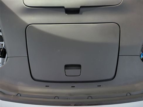 New 2025 Volvo EX30 Ultra w/ Climate Package image 24