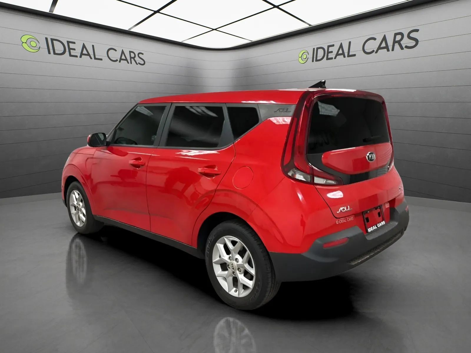 Used 2020 Kia Soul S FWD image 7