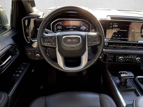Used 2023 GMC Sierra 1500 SLT w/ SLT Premium Plus Package AWD/4WD image 4