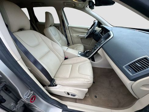 Used 2014 Volvo XC60 3.2 image 35