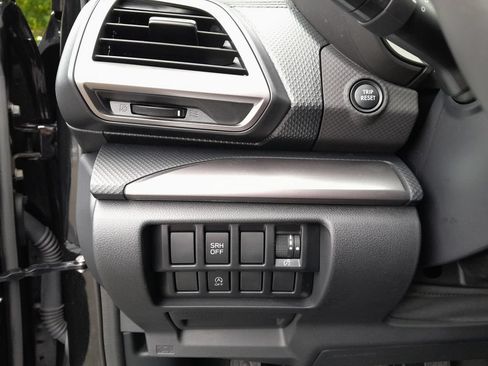 Used 2023 Subaru Forester Premium AWD/4WD image 15