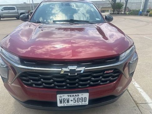 Used 2024 Chevrolet Trax RS image 4