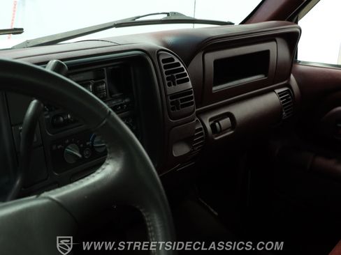 Used 1998 GMC Sierra 3500 3500 Crew Cab Dually w/ Marketing Option Pkg 3 image 40