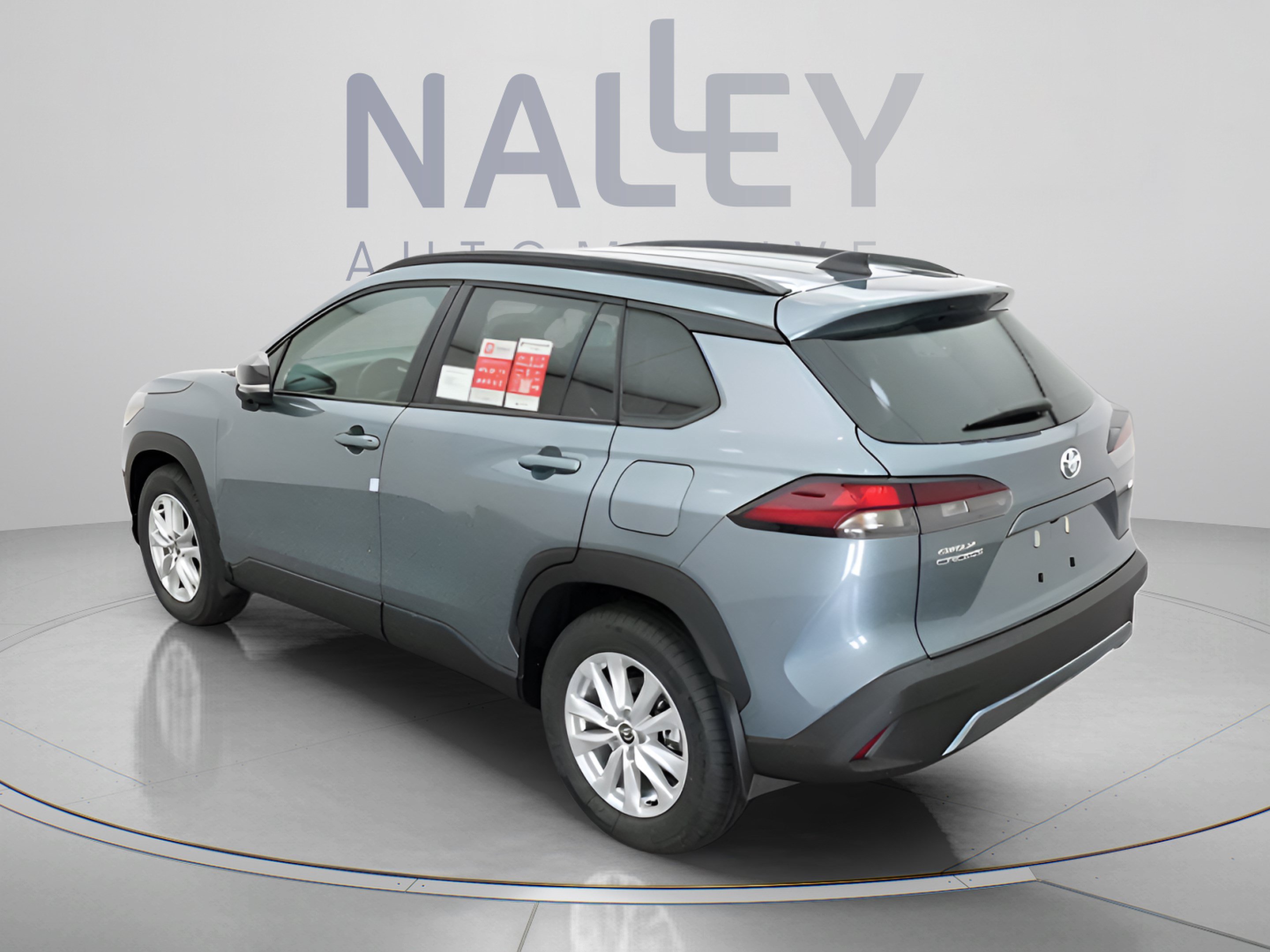 New 2026 Toyota Corolla Cross LE w/ Moonroof Package FWD image 5