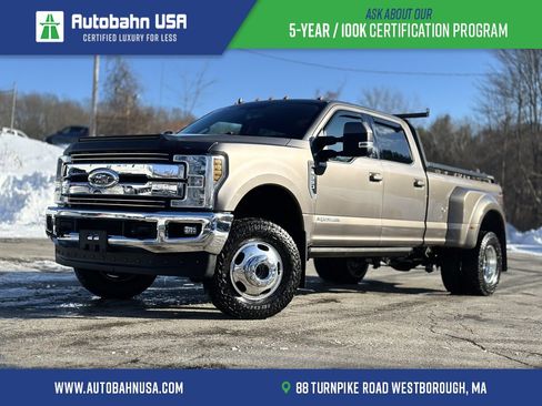 Used 2019 Ford F350 Lariat image 1