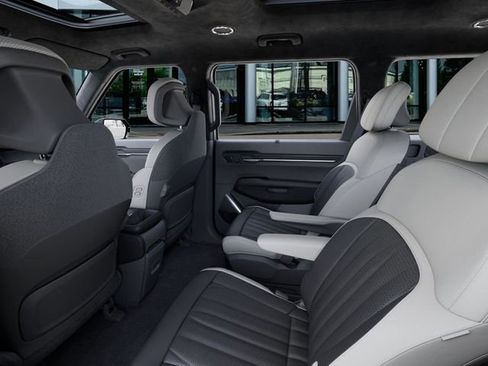 New 2026 Kia EV9 GT-Line image 18