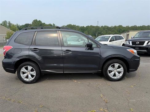 Used 2015 Subaru Forester 2.5i Premium w/ All-Weather Package AWD/4WD image 7