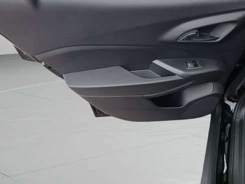 New 2026 Chevrolet Trax RS w/ Driver Confidence Package FWD image 16