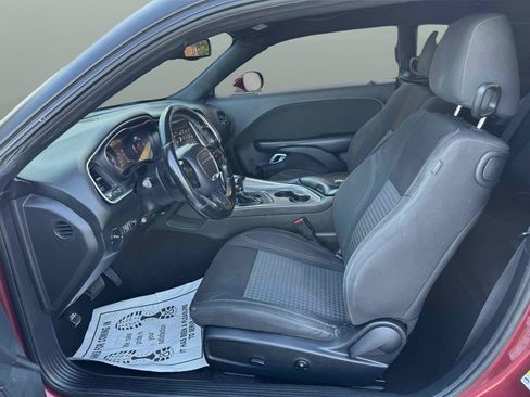Used 2020 Dodge Challenger SXT w/ Blacktop Package RWD image 9