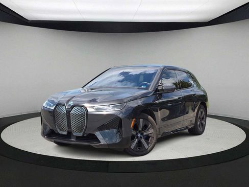 Used 2025 BMW iX xDrive50 AWD/4WD image 1