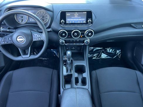 Used 2025 Nissan Sentra S FWD image 10