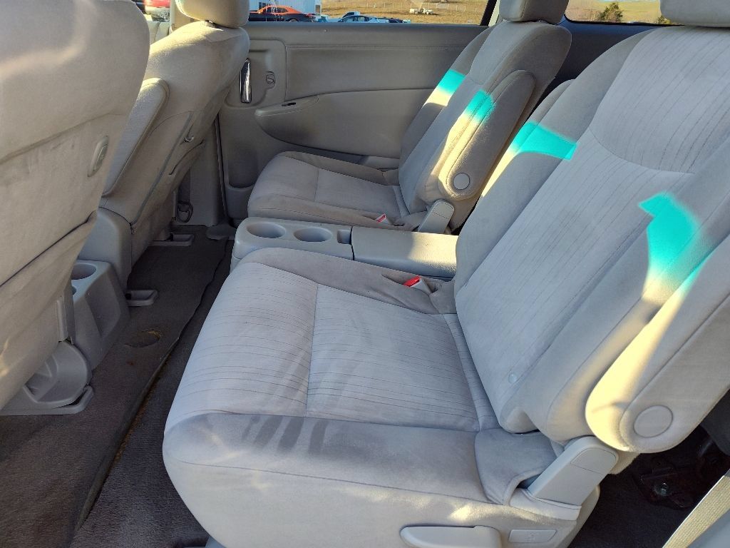 Used 2016 Nissan Quest SV FWD image 10