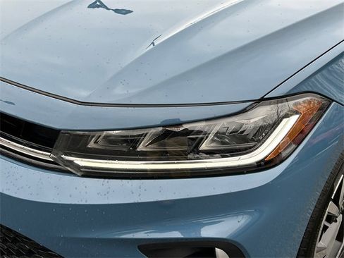 Certified 2025 Volkswagen Jetta SEL image 7