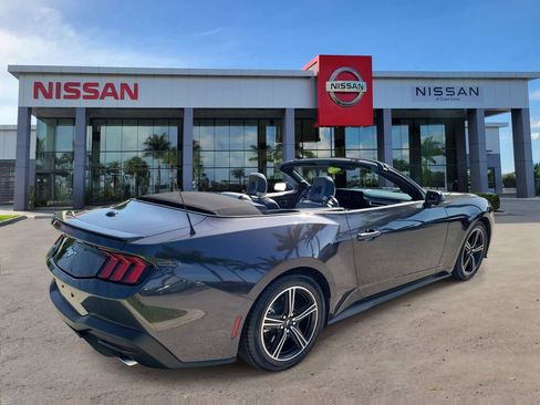 Used 2024 Ford Mustang Premium RWD image 5