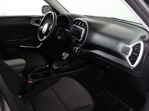 Used 2023 Kia Soul LX w/ Option Group 015 FWD image 22