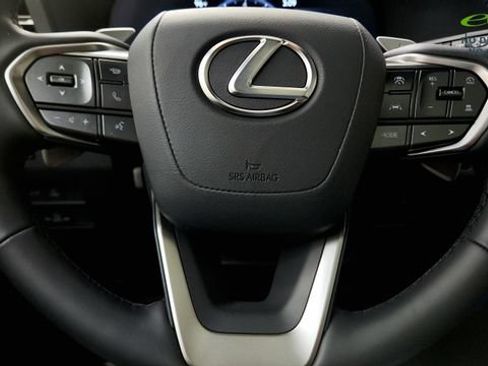 Used 2026 Lexus GX 550 w/ Accessory Package (2T) AWD/4WD image 61