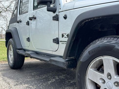 Used 2008 Jeep Wrangler Unlimited X image 19