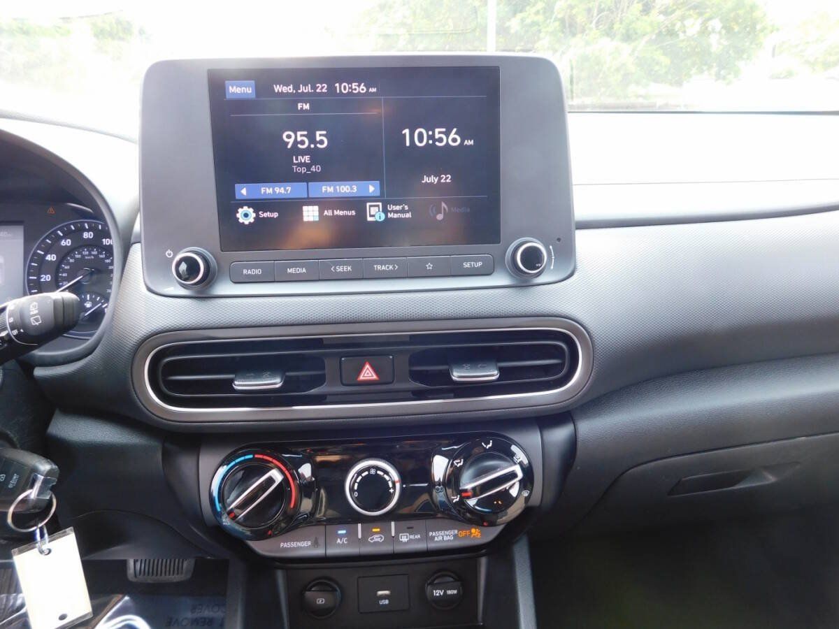 Used 2023 Hyundai Kona SE FWD image 10