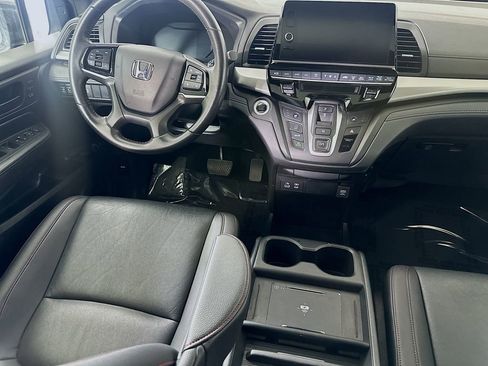 Used 2025 Honda Odyssey Sport-L image 18