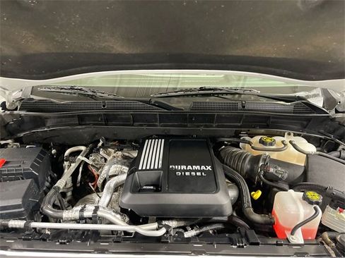 Used 2023 GMC Sierra 1500 SLT image 25