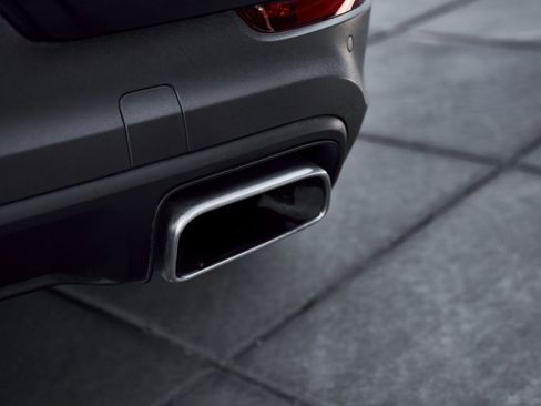 Used 2024 Porsche Cayenne Coupe image 10