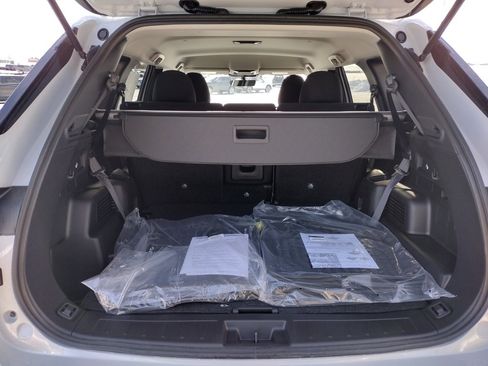 New 2026 Mitsubishi Outlander ES image 8