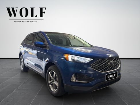 Used 2024 Ford Edge SEL w/ Convenience Package AWD/4WD image 2