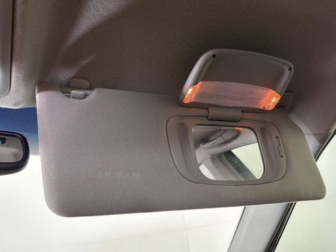 Used 2006 Toyota Camry XLE FWD image 35