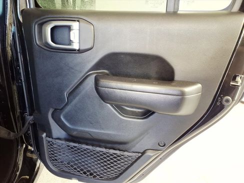 Used 2020 Jeep Wrangler Unlimited Sport image 7