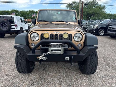 Used 2015 Jeep Wrangler Unlimited Sport w/ Quick Order Package 24S AWD/4WD image 2
