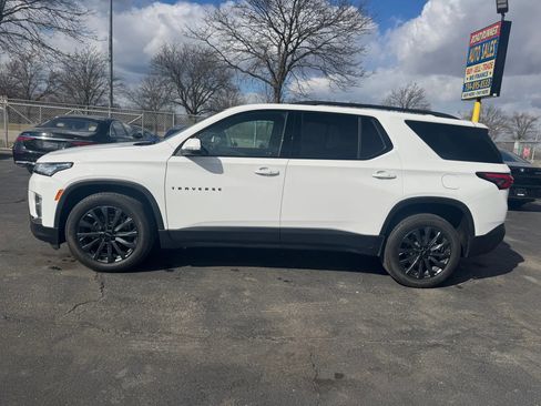 Used 2023 Chevrolet Traverse RS w/ LPO, Floor Liner Package image 5