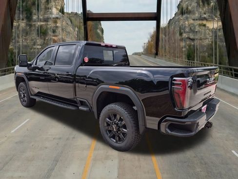 New 2026 GMC Sierra 2500 AT4 w/ AT4 Premium Plus Package AWD/4WD image 8