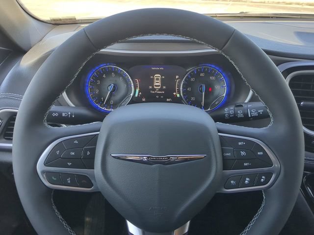 New 2026 Chrysler Pacifica Select FWD image 32