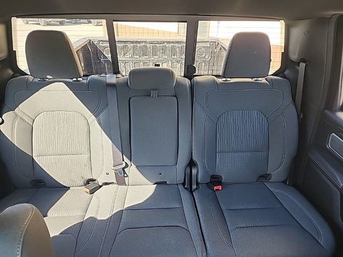 Used 2022 RAM 1500 Big Horn AWD/4WD image 22