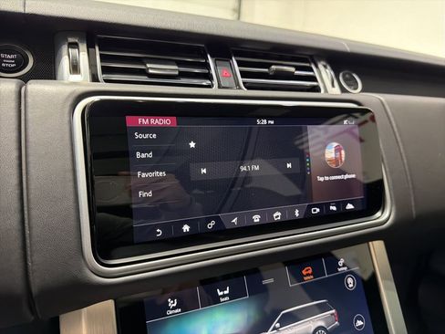 Used 2018 Land Rover Range Rover Supercharged image 23