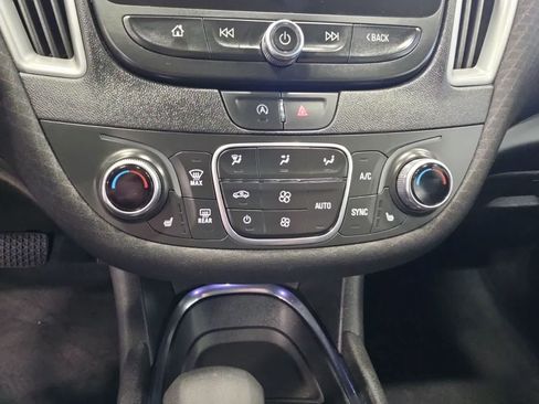 Used 2024 Chevrolet Malibu LT FWD image 25
