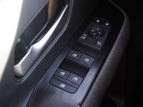 New 2026 Nissan Kicks SV image 11